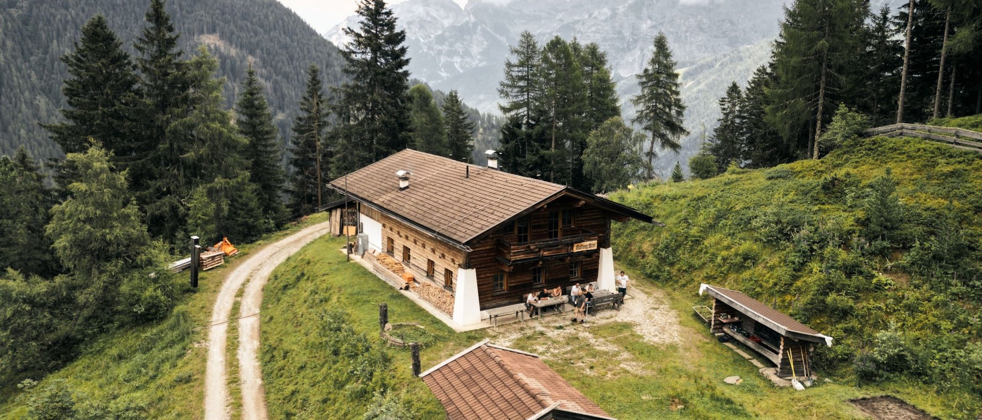 Auffangalm: Unser Tipp für eine gemütliche Wanderung mit Bergpanorama Auffangalm: Unser Tipp für eine gemütliche Wanderung mit Bergpanorama