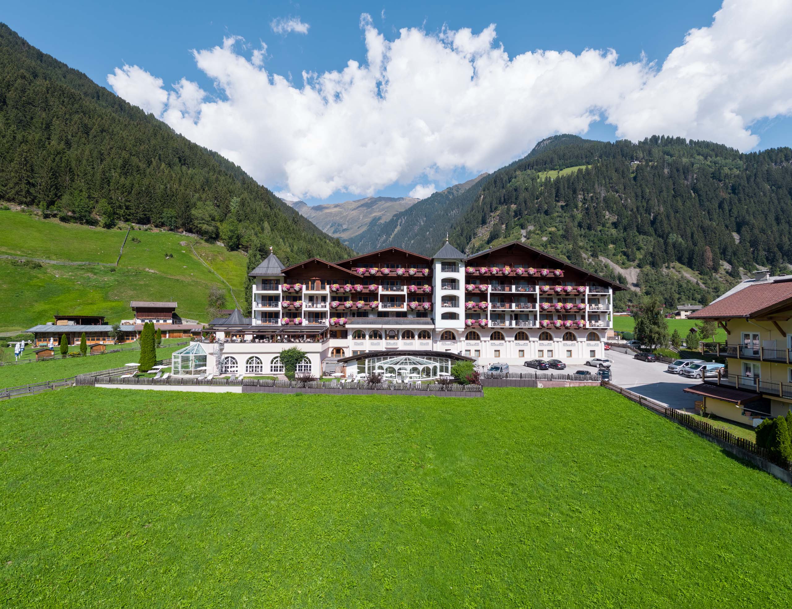 Stubaital: das Hotel mit Pool
